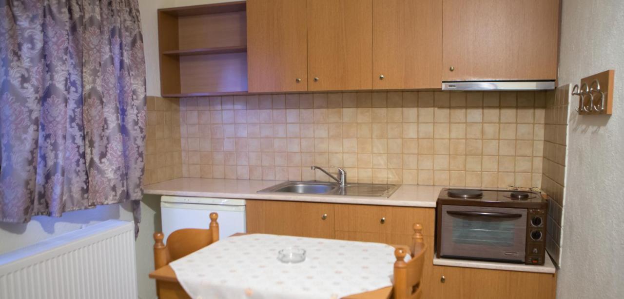 Avgi Appartement Káto Loutrákion Buitenkant foto